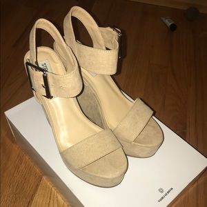 Steve Madden Wedges